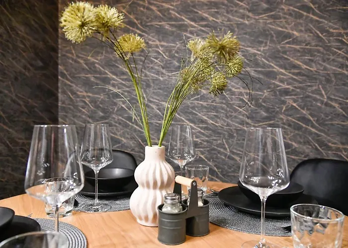 Exklusives-city-apartment Mit Gratis Tiefgarage, Balkon, Waschtrockner, Netflix